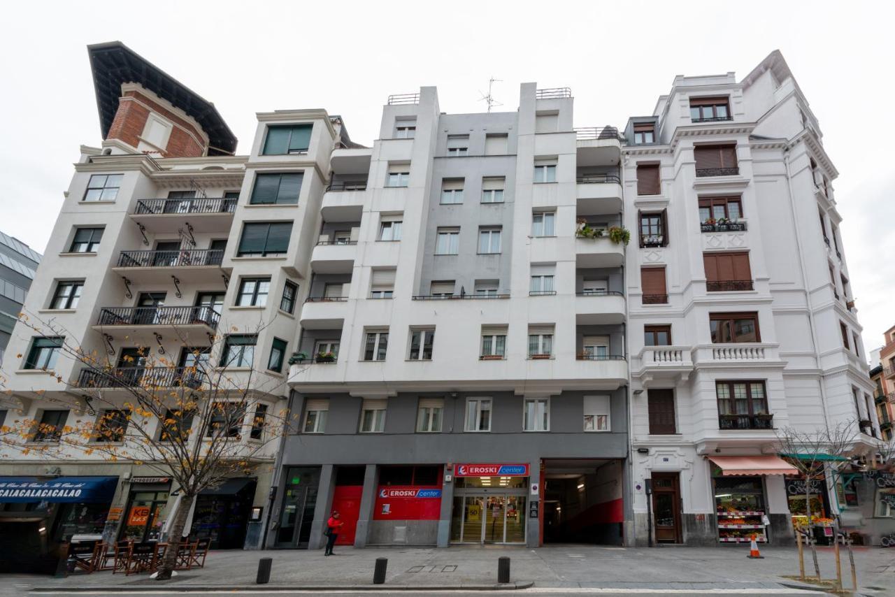 Alhondiga By Staynnapartments Bilbao Buitenkant foto